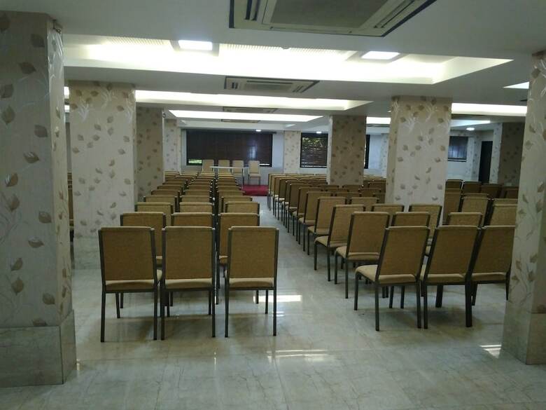 Hotel Maharana Inn Chembur
