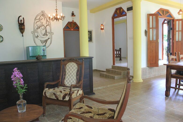 Apartamentos Dionis Villa
