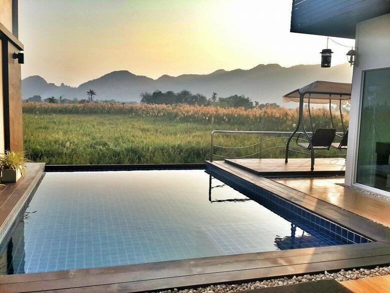 Hotel The Vista Pool Villa