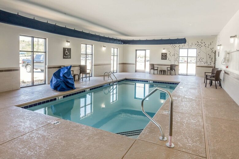 Hotel Sleep Inn & Suites