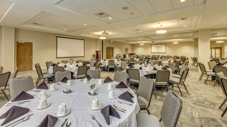 Holiday Inn Hotel & Suites Bellingham