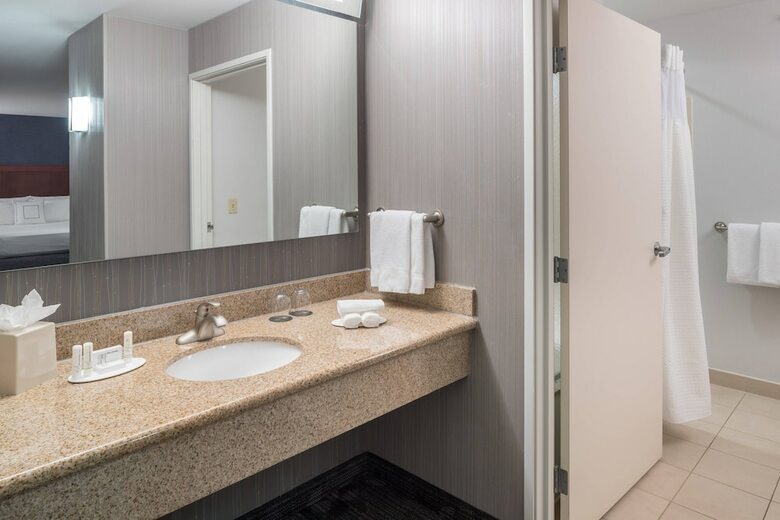 Hotel Courtyard By Marriott West Orange