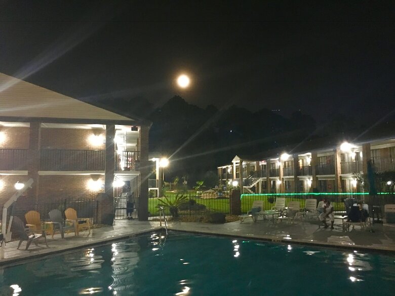 Hotel At Home Inn & Suites