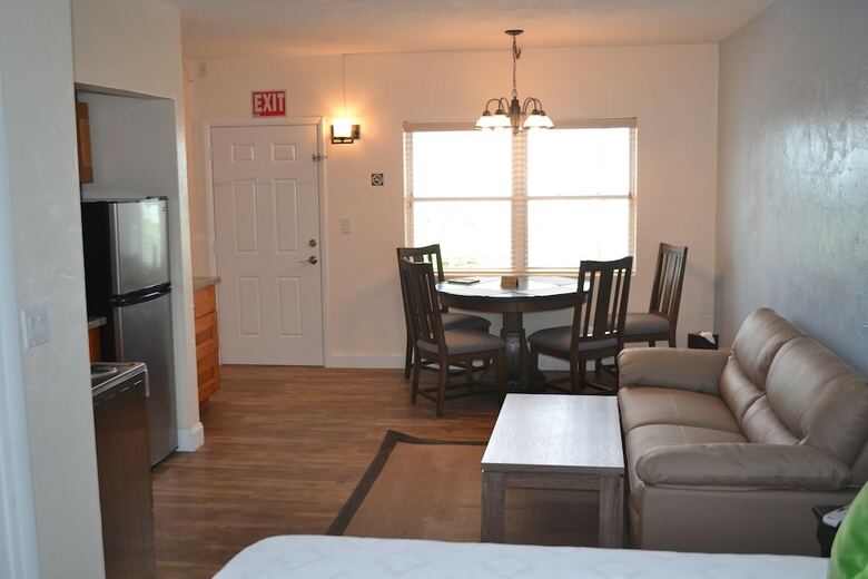 Aparthotel Captain Pip's At Knight's Key Inn