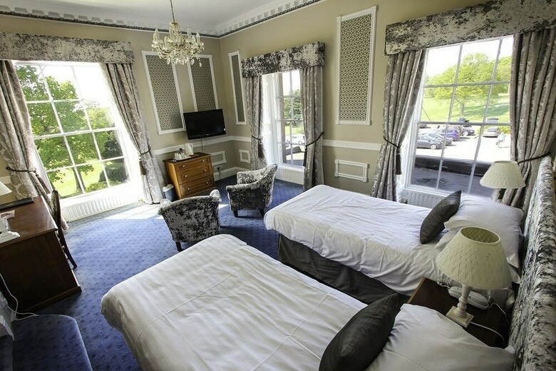 Shaw Hill Golf Resort & Spa Hotel