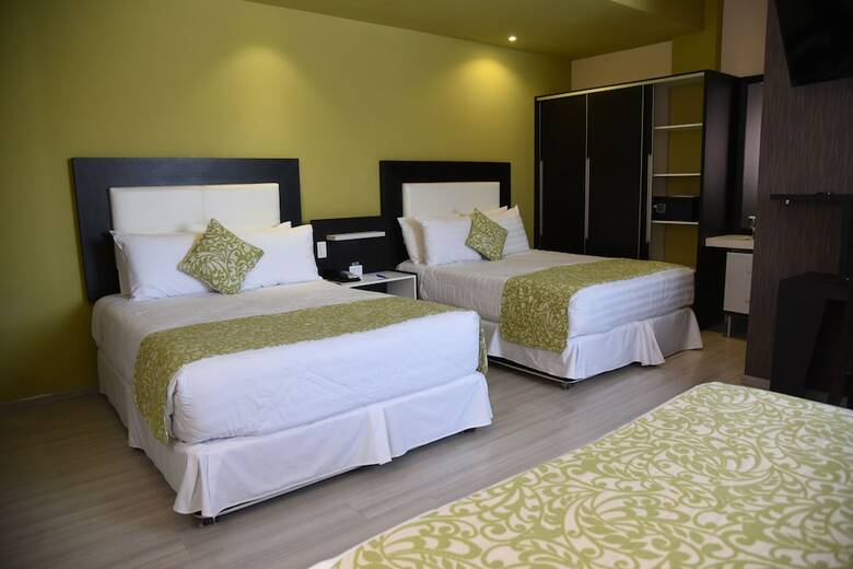 Hotel Camino Plaza