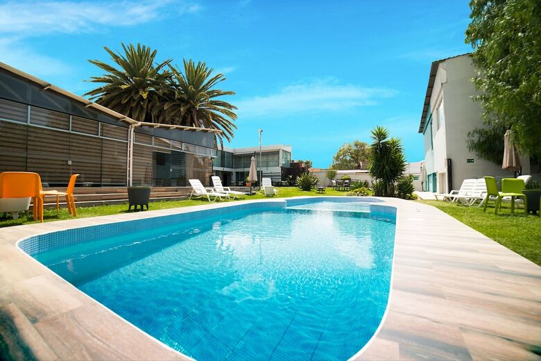 Hotel Camino Plaza