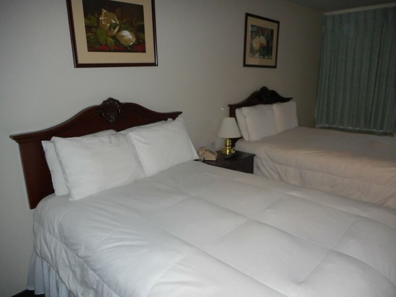 Highlander Motel