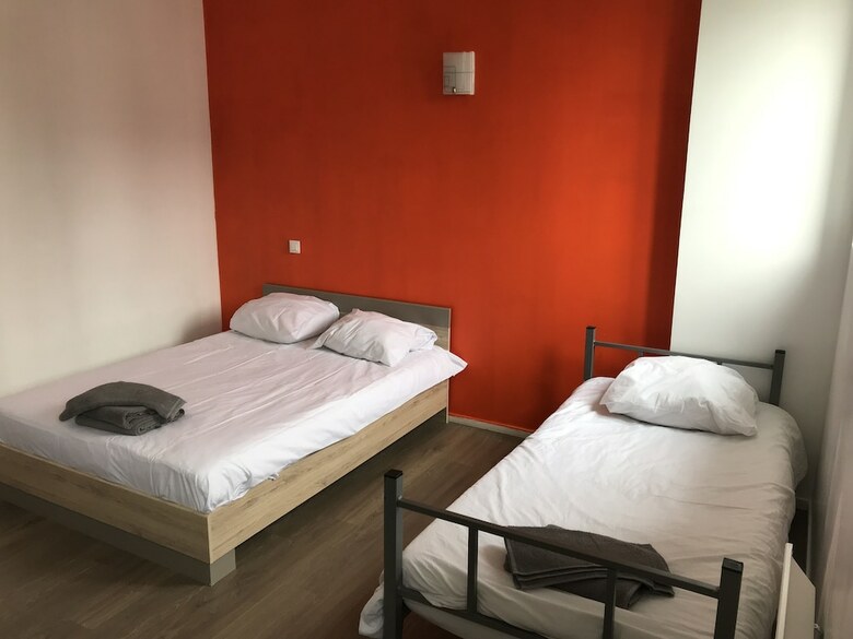 Hotel Le Casino - Saint Quentin Gare