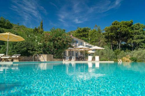 Armonia Bay Hotel