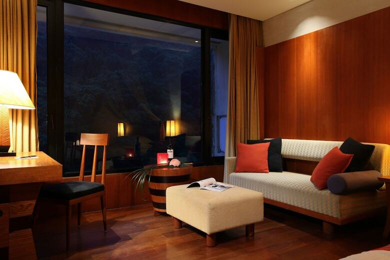 Hotel Volando Urai Spring Spa And Resort