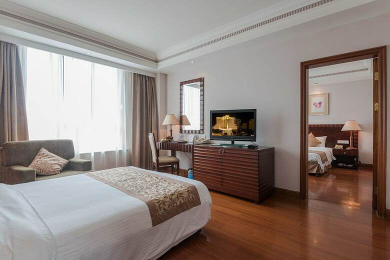 Bao Hong Hotel Sanya