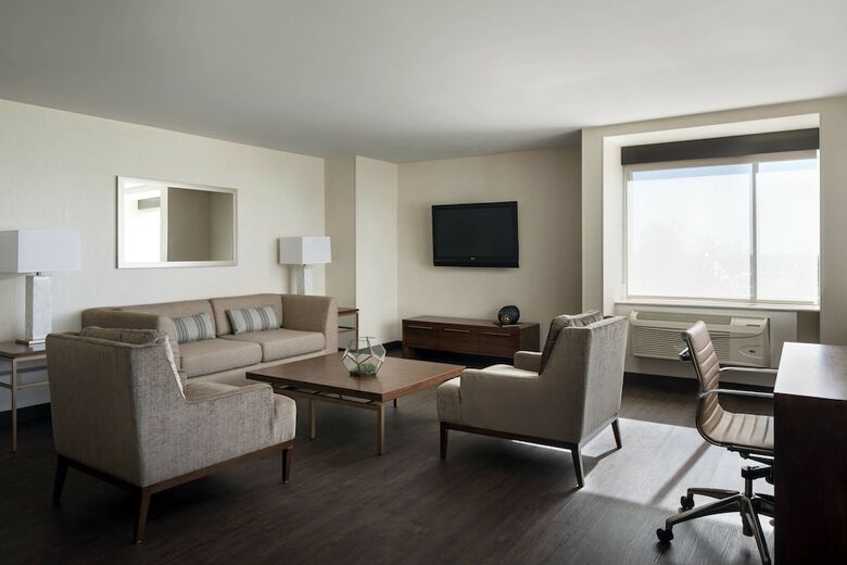 Hotel Fullerton Marriott At California State University