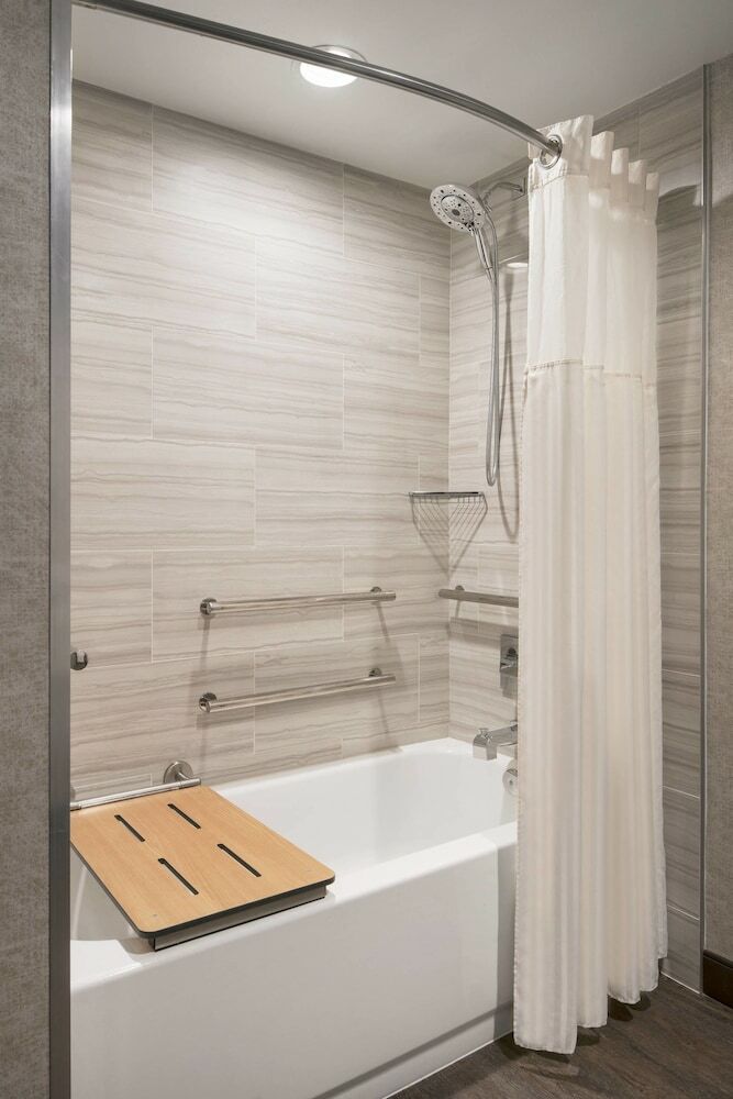 Hotel Fullerton Marriott At California State University