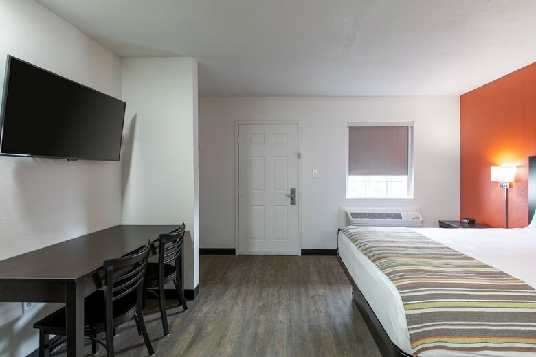 Motel Suburban Extended Stay Hotel