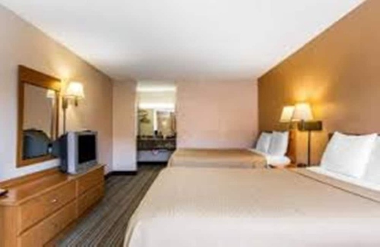 Motel Econo Lodge And Suites Bricktown