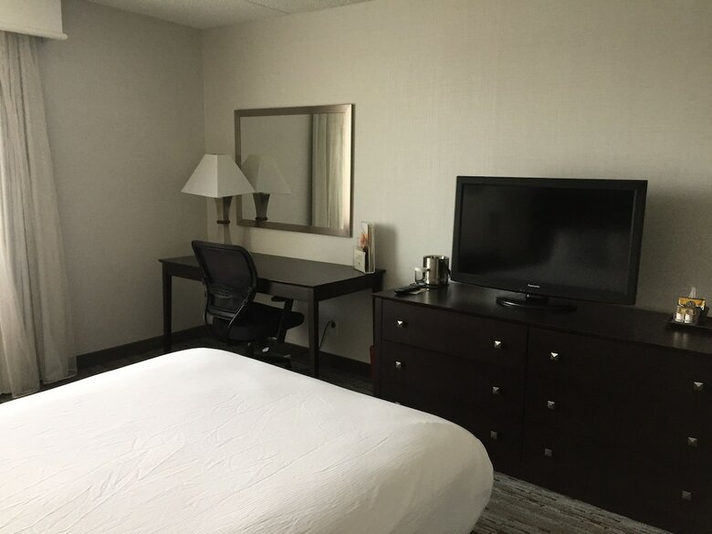 Hotel Doubletree By Hilton Hartford - Bradley Airport