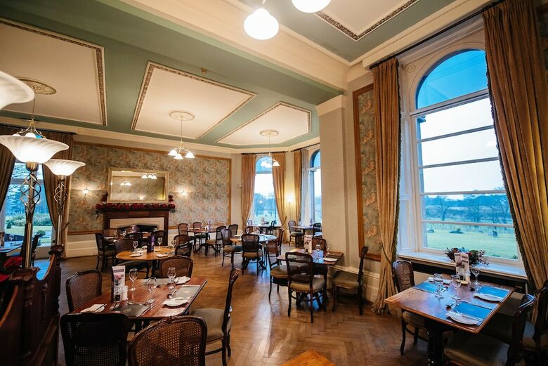 Cornhill Castle Hotel