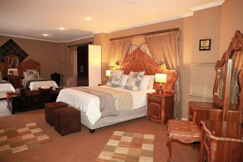 Hotel Big 5 Guest House