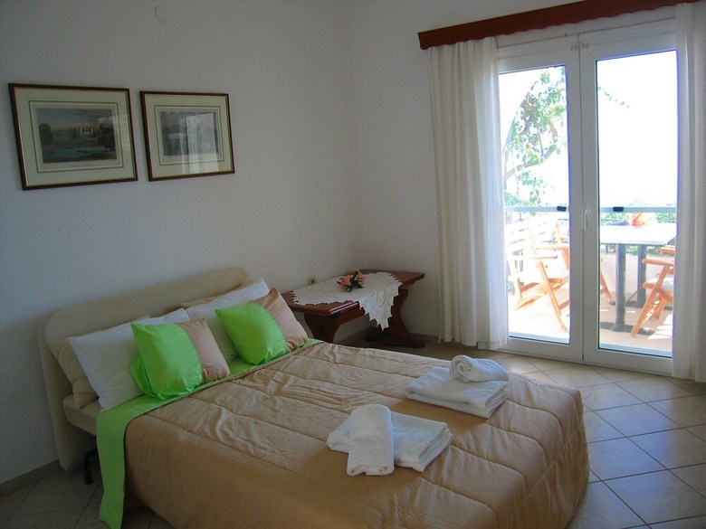 Aparthotel Spiros Studios
