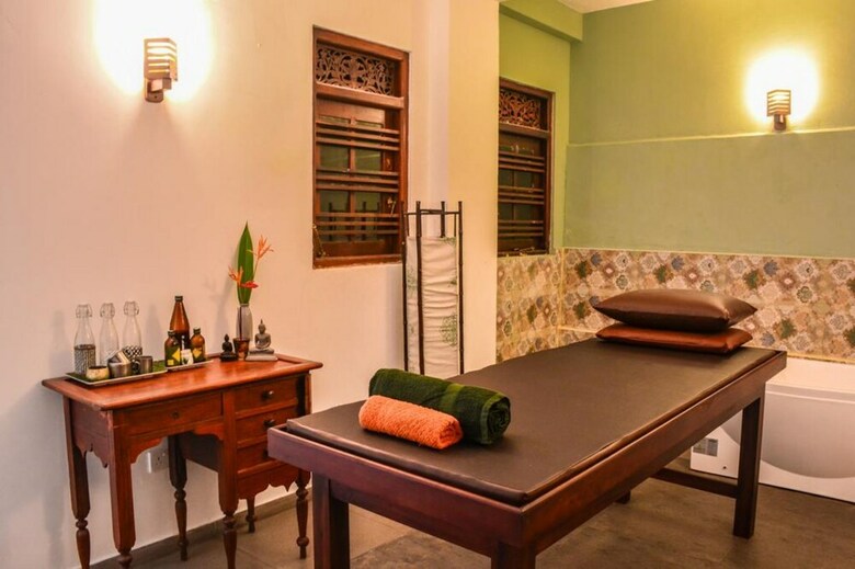 Hotel Araliya Garden
