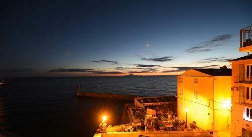 Hotel H�tel Des Gouverneurs