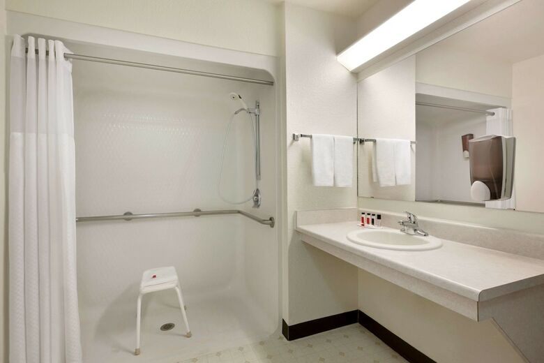 Hotel Travelodge By Wyndham Belen