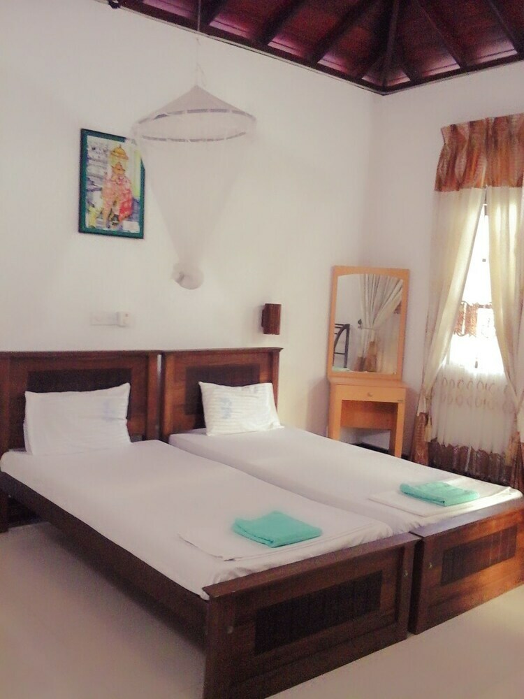Hotel Lagoonvilla