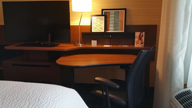 Hotel Fairfield Inn & Suites By Marriott Eau Claire Chippewa Falls