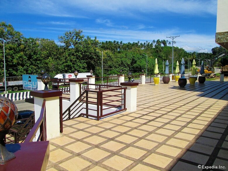 Lohas Airport Hotel