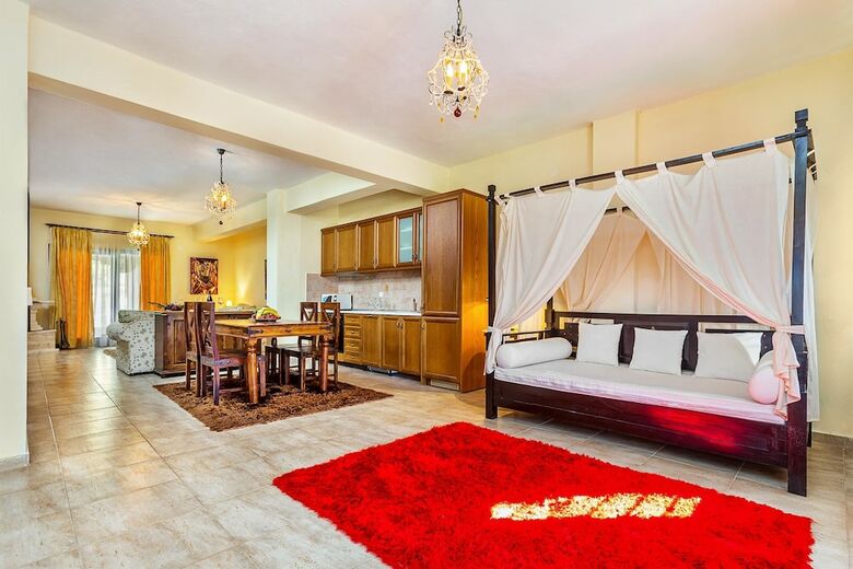 Akritas Ef Zin Villas & Suites