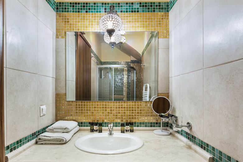 Akritas Ef Zin Villas & Suites