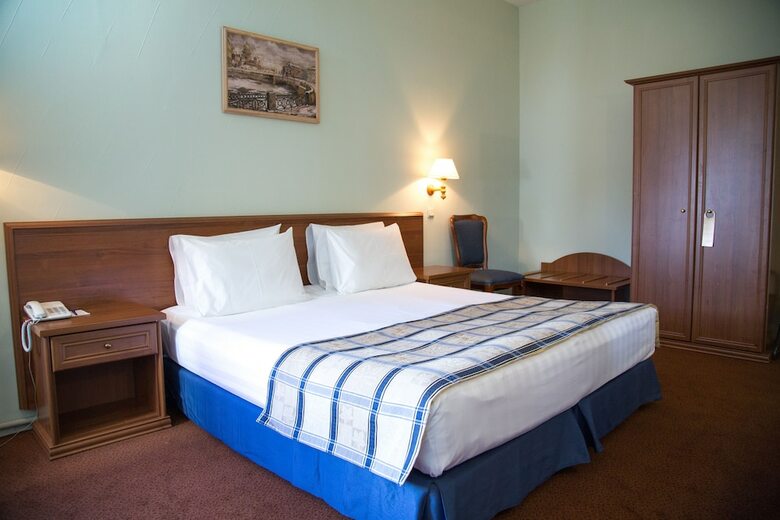 Petro Sport Hotel