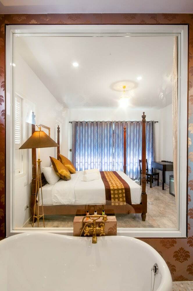 Hotel Dharasom Colonial House