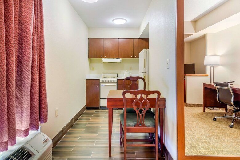 Hotel Quality Inn & Suites Olde Town