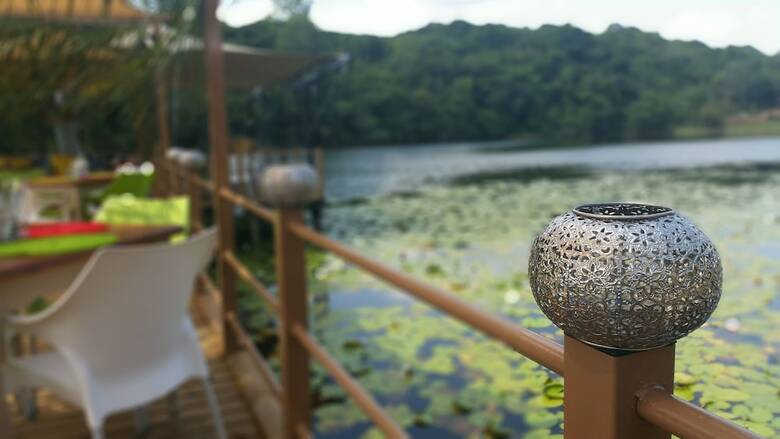 Posada Bambuu Lakeside Lodge