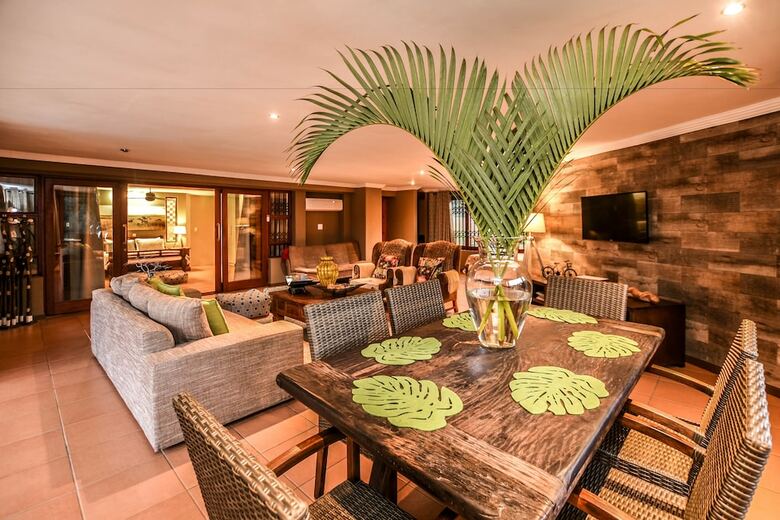 Posada Bambuu Lakeside Lodge