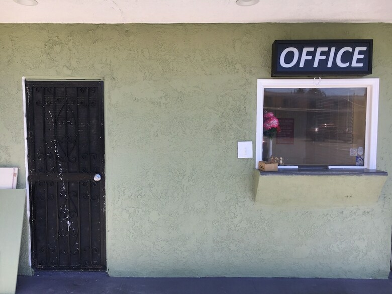 Town House Motel