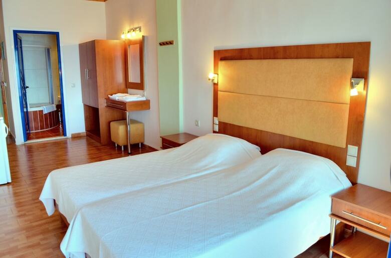 Hotel Minos