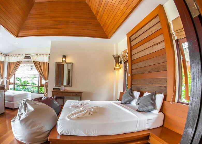 Hotel Salakphet Resort