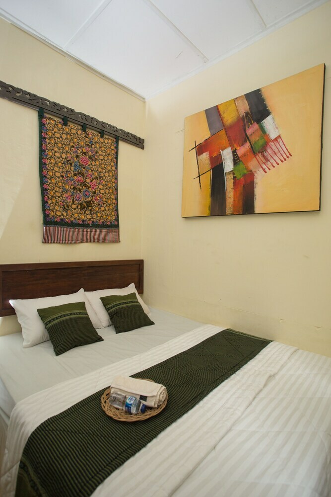 Hotel Mango Tree Dipudjo Homestay