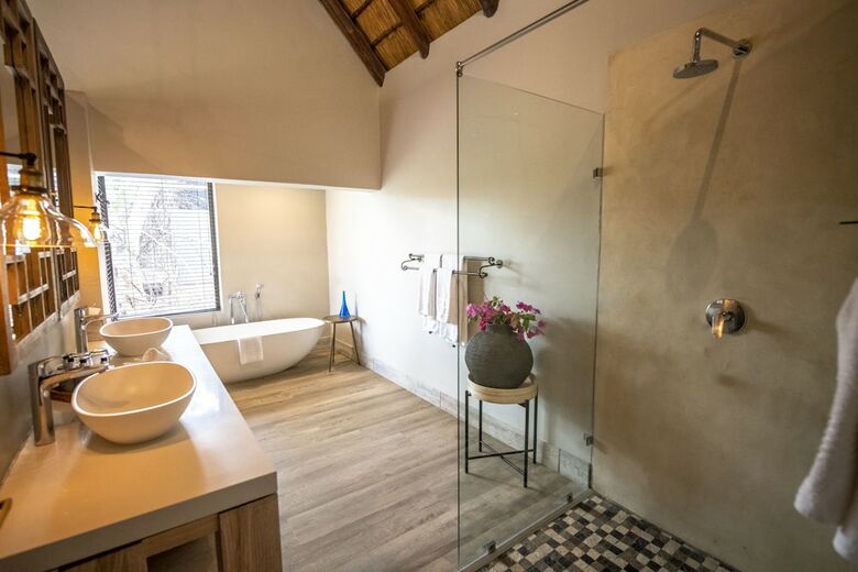 Posada Elephant Plains Game Lodge
