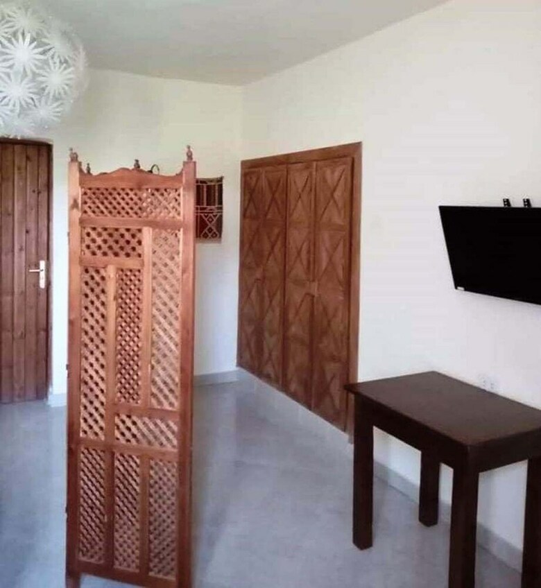 Nile Compound Hotel