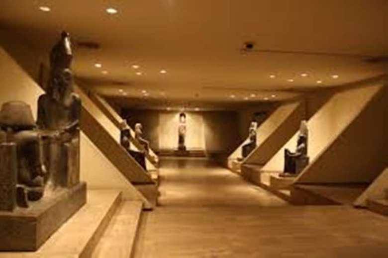 Nile Compound Hotel