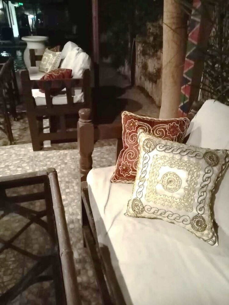 Nile Compound Hotel
