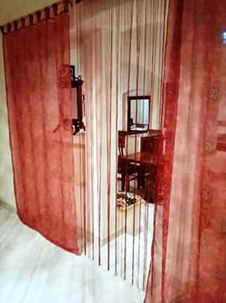 Nile Compound Hotel