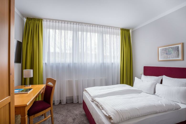 Halbersbacher. Hotel Annaberg