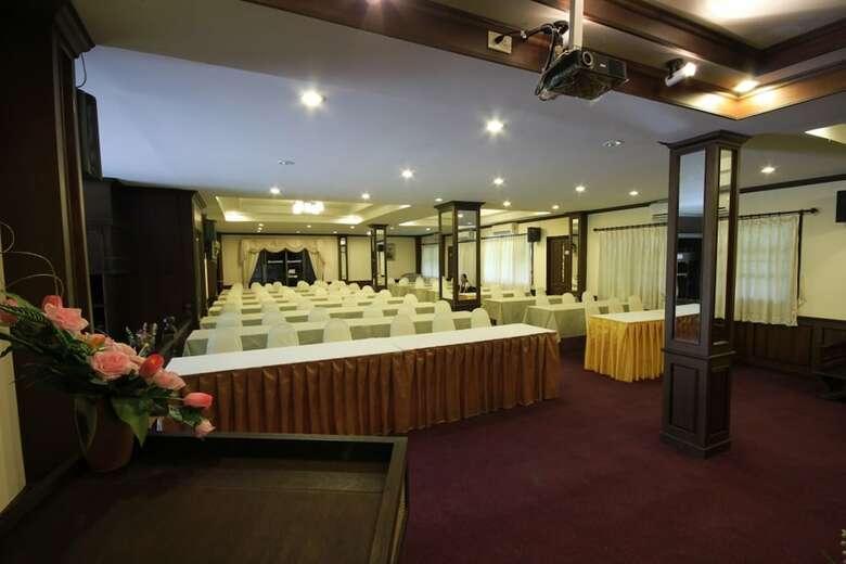Hotel Baanplaidoi Resort