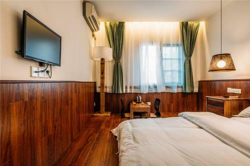 Chengdu Flipflop Lounge Hostel