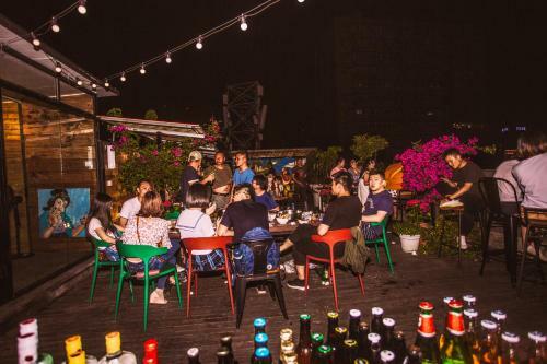 Chengdu Flipflop Lounge Hostel